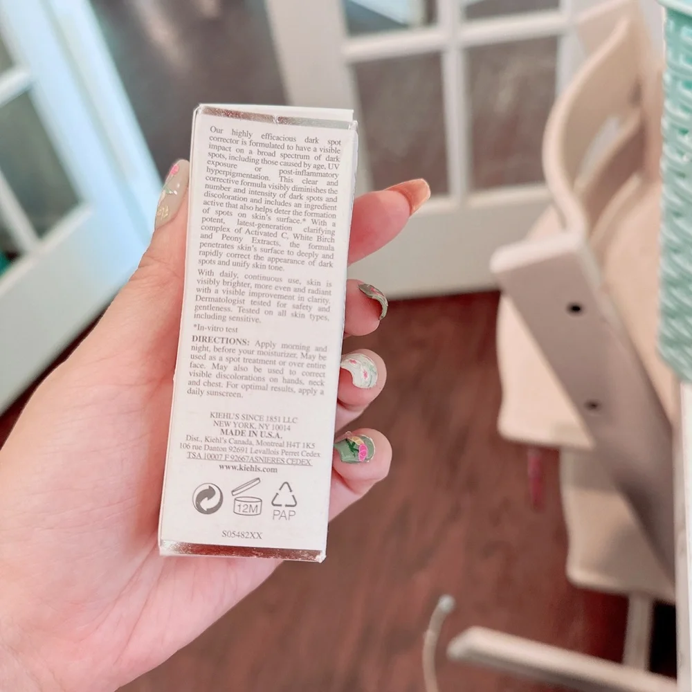 Kiehl's  Clearly Corrective Dark Spot Corrector serum/treatment/NWB - Picture 4 of 7